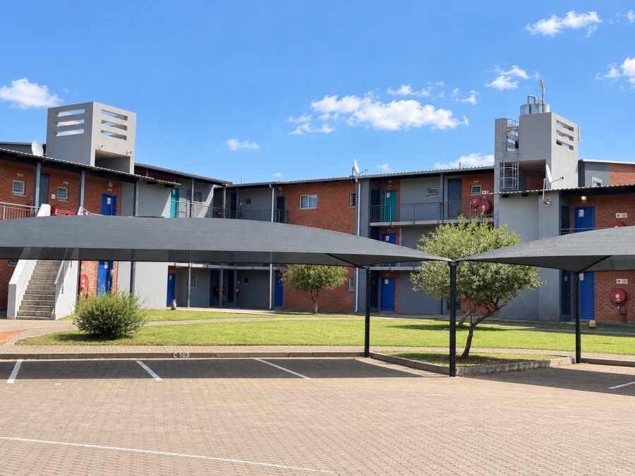 2 Bedroom Property for Sale in Raceway Free State
